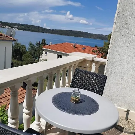 Marina Apartment *